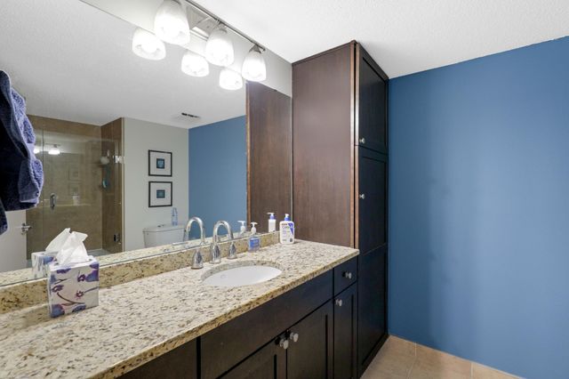 110 1st Avenue NE F1602, Minneapolis, MN 55413