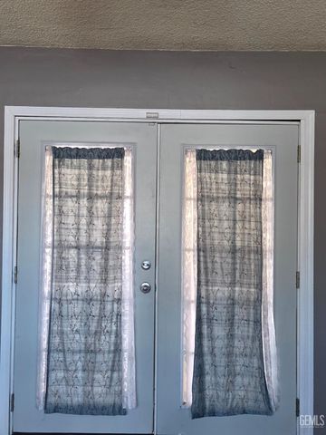 3630 White Lane, Bakersfield, CA 93309