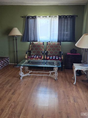 3630 White Lane, Bakersfield, CA 93309