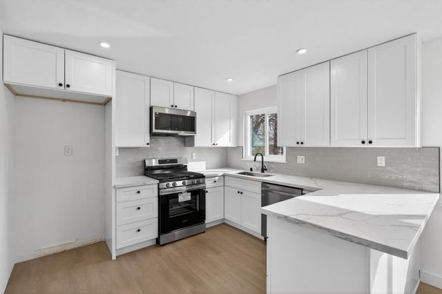 10604 Valley View Dr, Rancho Cordova, CA 95670