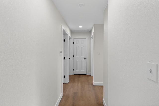 10604 Valley View Dr, Rancho Cordova, CA 95670