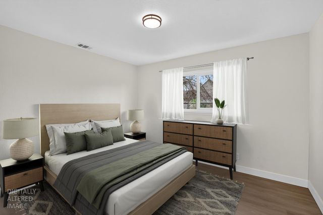 10604 Valley View Dr, Rancho Cordova, CA 95670