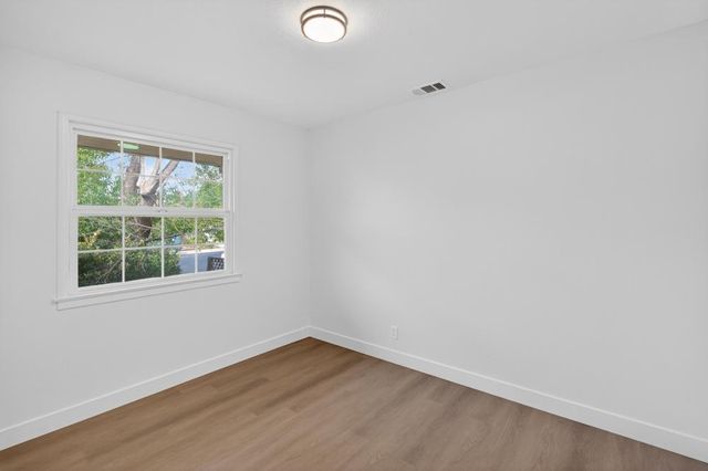 10604 Valley View Dr, Rancho Cordova, CA 95670