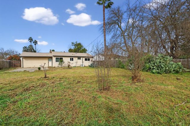 10604 Valley View Dr, Rancho Cordova, CA 95670