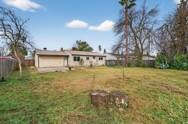 10604 Valley View Dr, Rancho Cordova, CA 95670