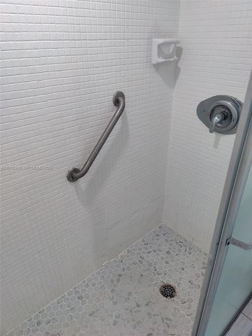 1810 N Lauderdale Ave 2204, North Lauderdale, FL 33068