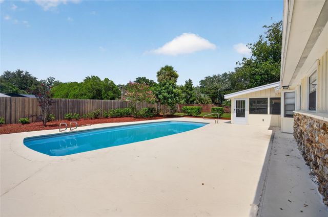 2704 BURGOYNE PLACE, Deland, FL 32720