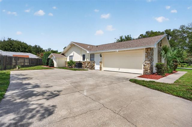 2704 BURGOYNE PLACE, Deland, FL 32720