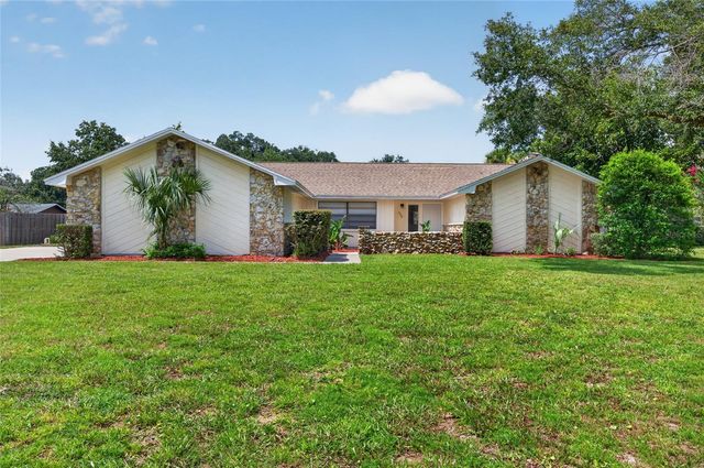 2704 BURGOYNE PLACE, Deland, FL 32720