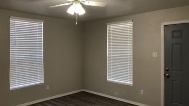 611 S Scullin Avenue, Denison, TX 75020