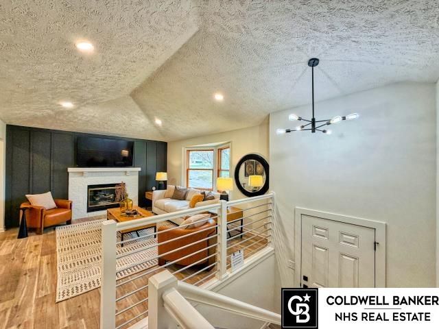 14824 Hillside Plaza, Omaha, NE 68154