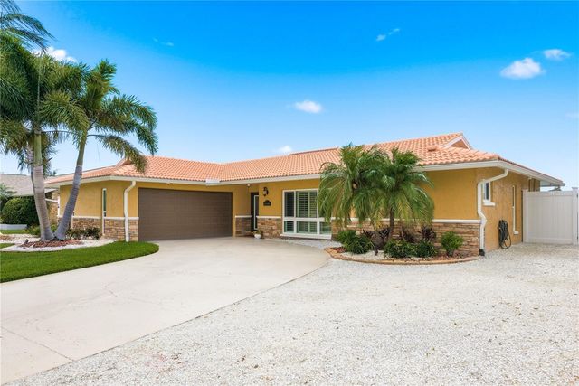 5351 PILOTS PLACE, New Port Richey, FL 34652