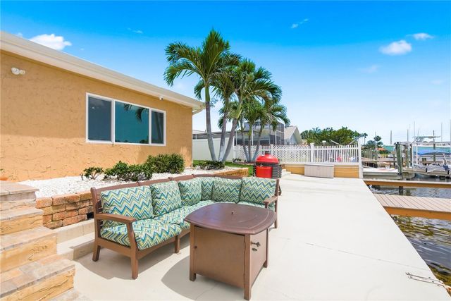 5351 PILOTS PLACE, New Port Richey, FL 34652