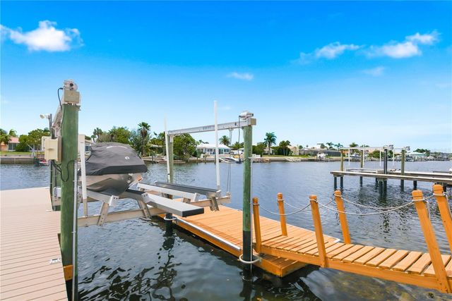 5351 PILOTS PLACE, New Port Richey, FL 34652