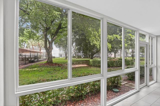 2003 Granada Drive F1, Coconut Creek, FL 33066