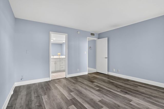 2003 Granada Drive F1, Coconut Creek, FL 33066