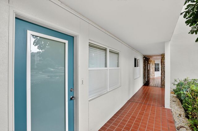 2003 Granada Drive F1, Coconut Creek, FL 33066