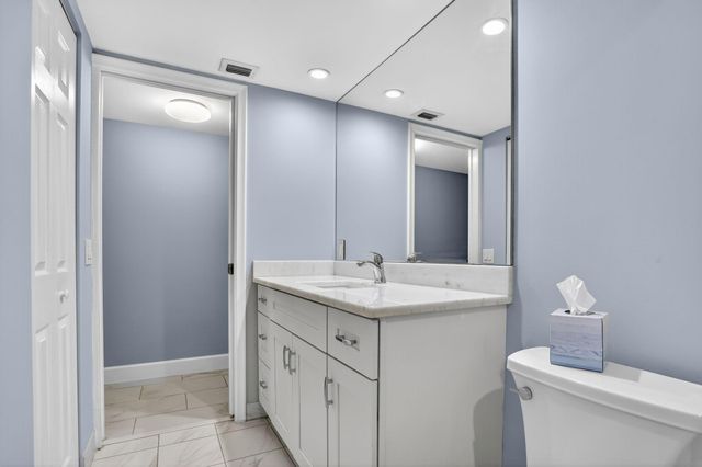 2003 Granada Drive F1, Coconut Creek, FL 33066