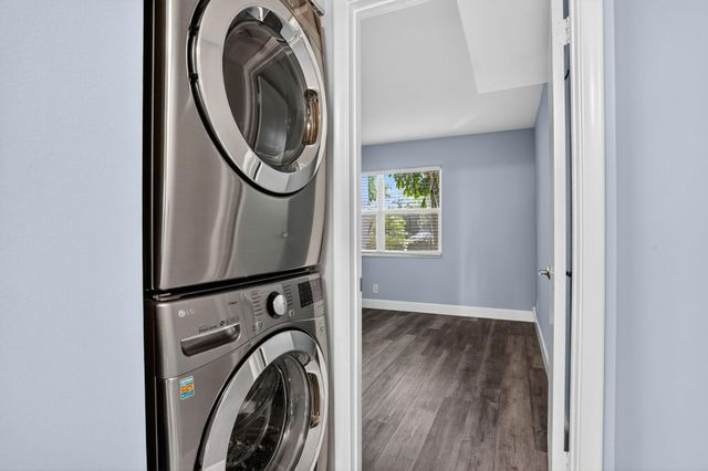 2003 Granada Drive F1, Coconut Creek, FL 33066