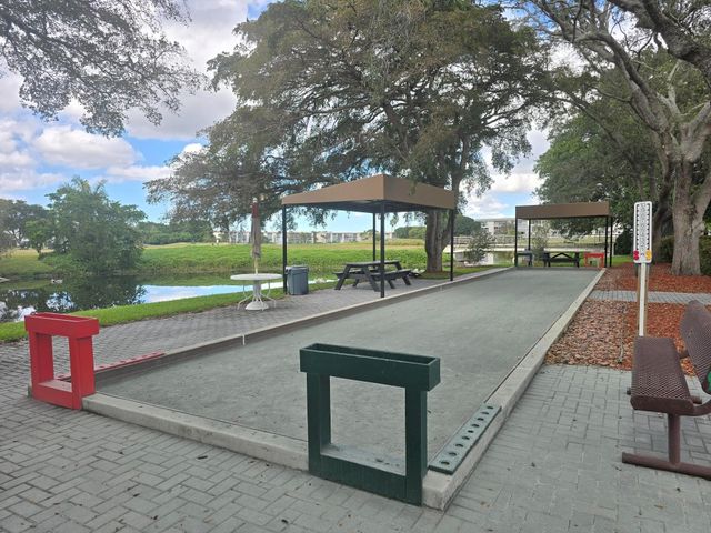 2003 Granada Drive F1, Coconut Creek, FL 33066