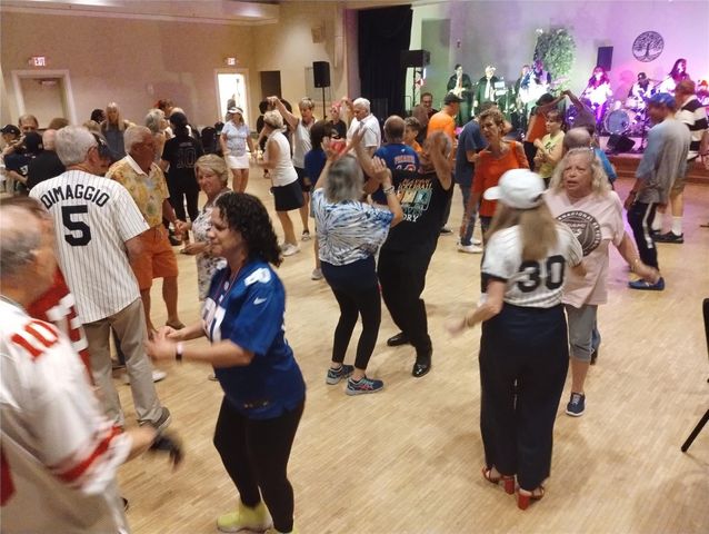 2003 Granada Drive F1, Coconut Creek, FL 33066