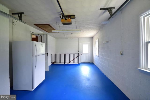 556 OAK RIDGE DR, Millersville, PA 17551
