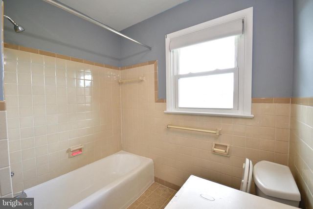 556 OAK RIDGE DR, Millersville, PA 17551