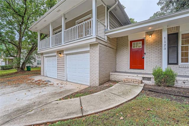 1123 Redan Way, Stone Mountain, GA 30088
