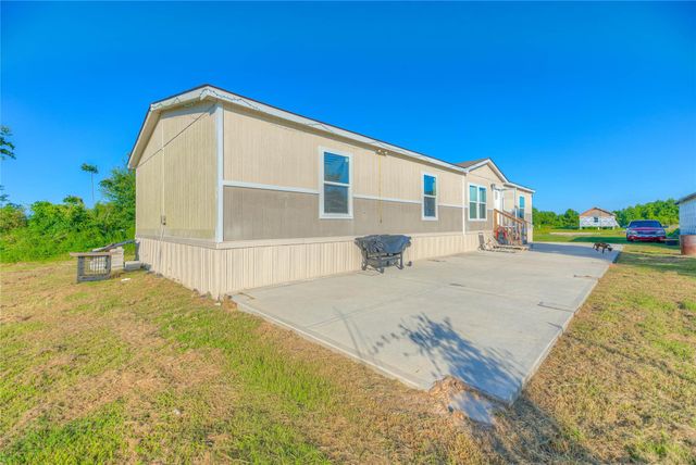 2171 RD 5705, Cleveland, TX 77327