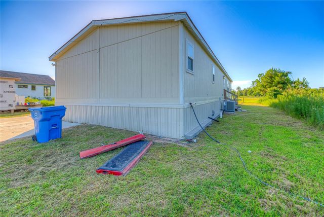 2171 RD 5705, Cleveland, TX 77327