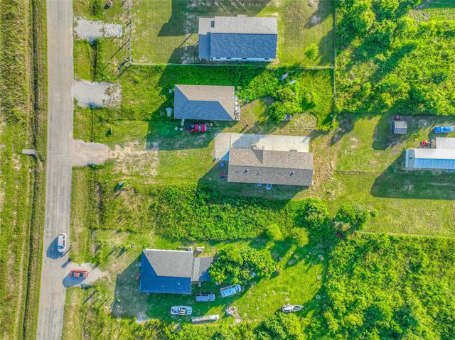 2171 RD 5705, Cleveland, TX 77327