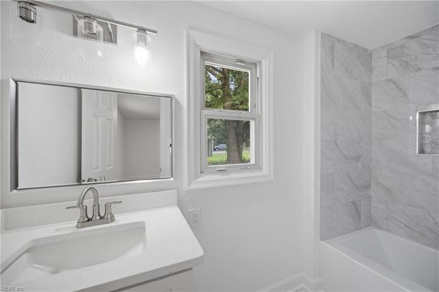 3702 Nansemond PW, Suffolk, VA 23435