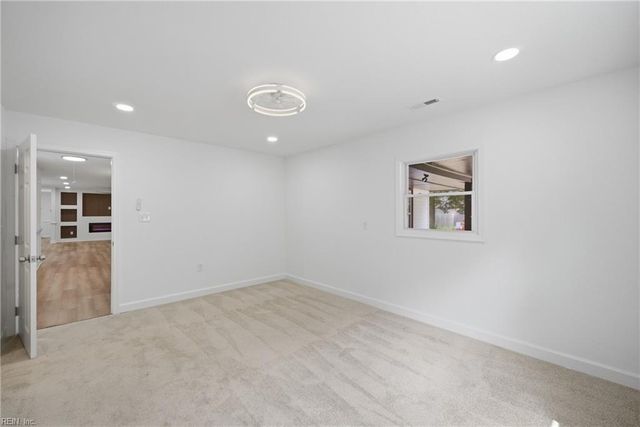 3702 Nansemond PW, Suffolk, VA 23435