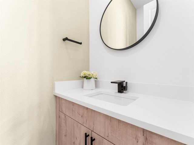 2019 N Prairie Avenue 206, Dallas, TX 75204