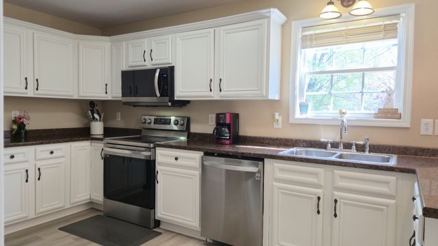 3433 Foxrun Ln, Clarksville, TN 37042