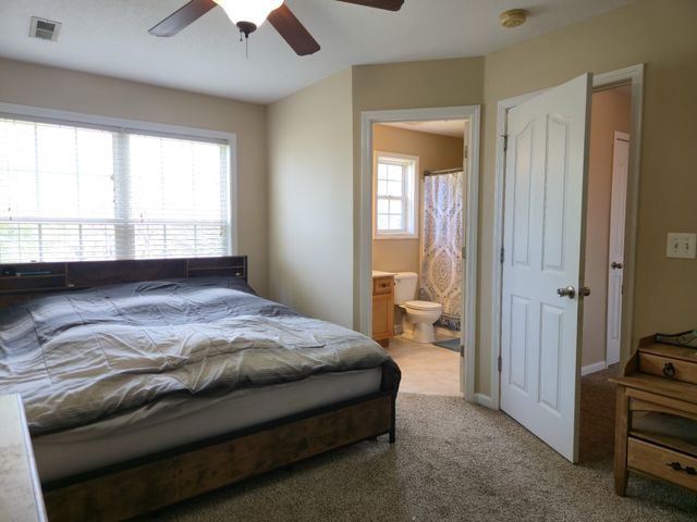 3433 Foxrun Ln, Clarksville, TN 37042