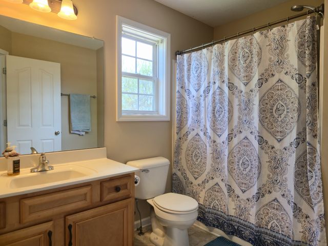 3433 Foxrun Ln, Clarksville, TN 37042