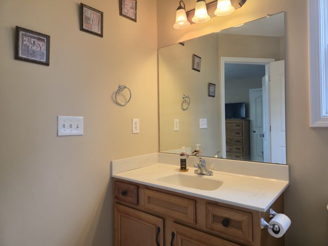 3433 Foxrun Ln, Clarksville, TN 37042