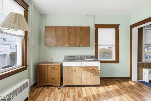 38 North Street, Menands, NY 12204