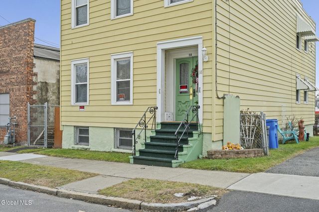 38 North Street, Menands, NY 12204