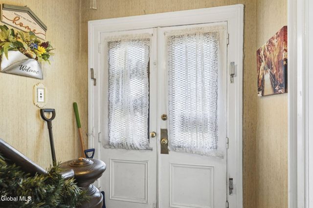 38 North Street, Menands, NY 12204