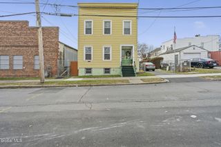 38 North Street, Menands, NY 12204