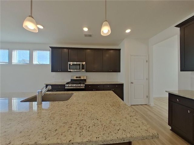 425 Freeport Way, Mcdonough, GA 30252