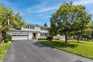 888 Singing Hills Lane, Columbus, OH 43235
