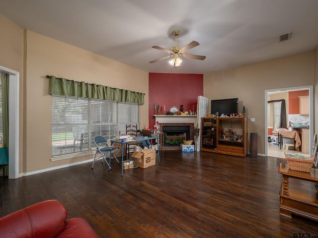 1801 Onyx Cv, Whitehouse, TX 75791