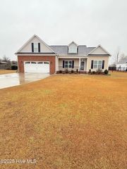 1186 Charlie Branch Drive, Winterville, NC 28590