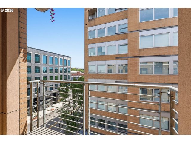 701 Columbia St 612, Vancouver, WA 98660