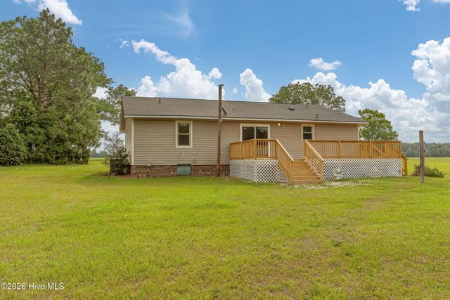 358 White Flash Road, Mount Olive, NC 28365