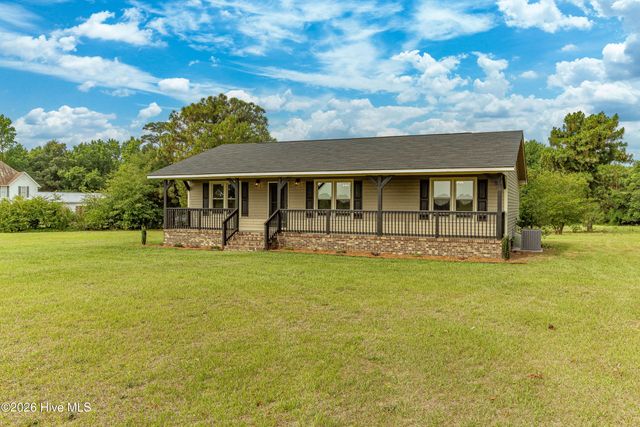 358 White Flash Road, Mount Olive, NC 28365