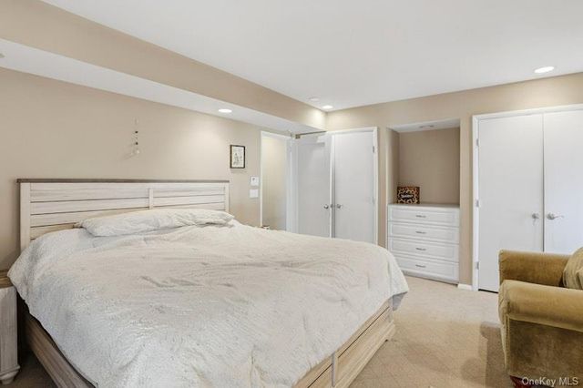 58 Circle Drive, Syosset, NY 11791